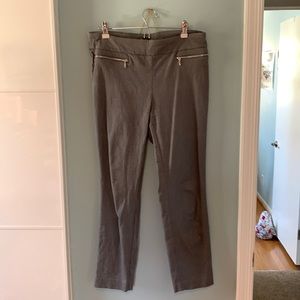 Stretch capri pant size 10